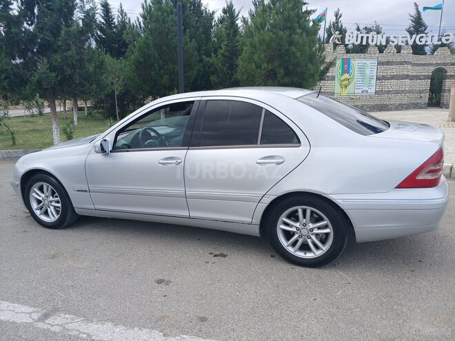 Mercedes C 240 2000, 300,000 km - 2.6 л - Siyəzən