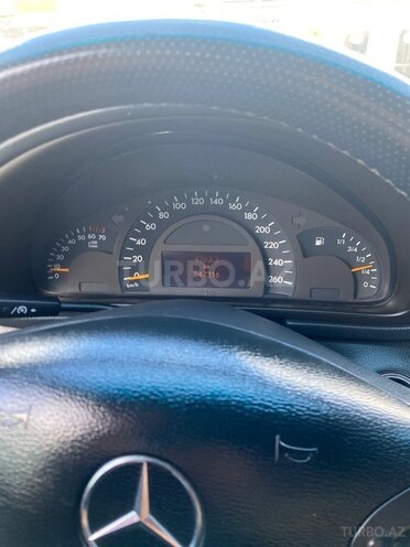 Mercedes C 200 2001, 247,000 km - 2.0 l - Bakı