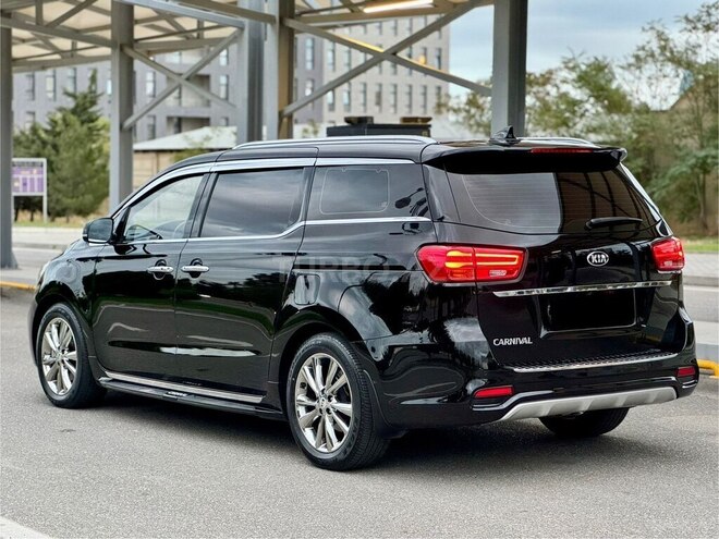 Kia Carnival 2018, 165,000 km - 2.2 l - Bakı