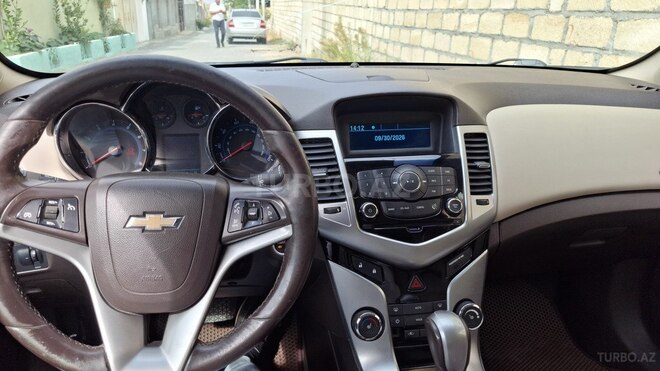 Chevrolet Cruze 2012, 336,666 km - 1.4 л - Naftalan