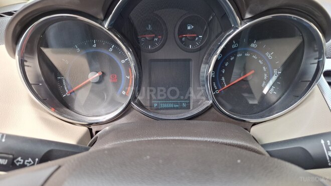 Chevrolet Cruze 2012, 336,666 km - 1.4 л - Naftalan