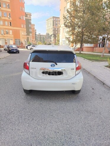 Toyota Aqua 2017, 206,400 km - 1.5 l - Bakı