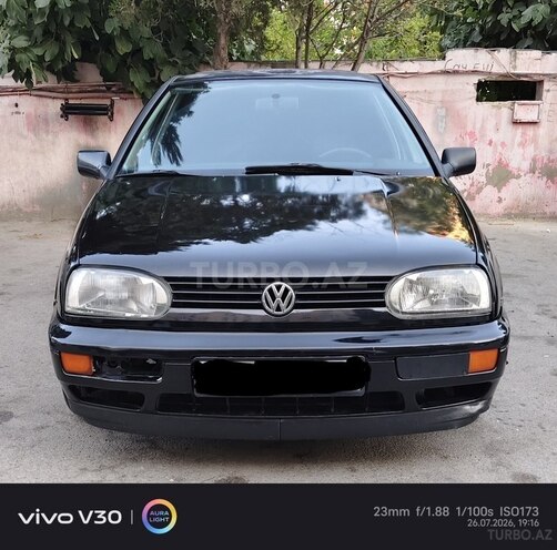 Volkswagen Golf 1997, 233,354 km - 1.6 l - Sumqayıt