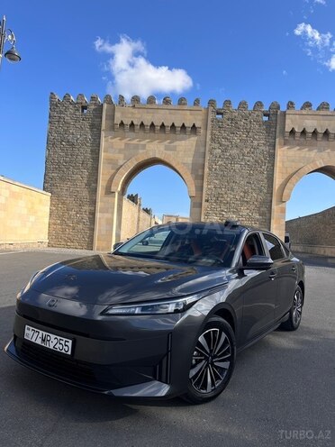 Changan Qiyuan A05 2025, 12,000 km - 1.5 л - Bakı