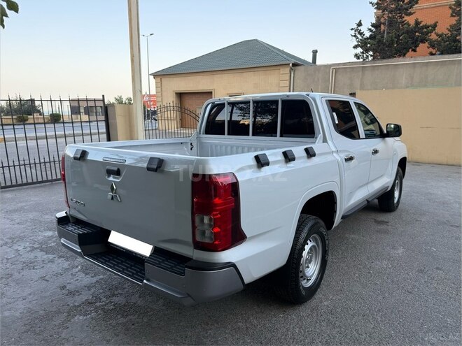 Mitsubishi L200 2024, 12,200 km - 2.4 l - Bakı