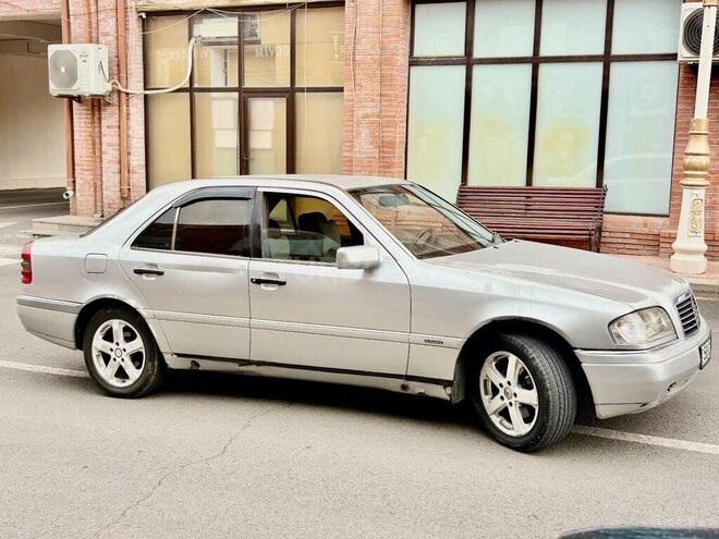 Mercedes C 220 1993, 245,330 km - 2.2 l - Gəncə