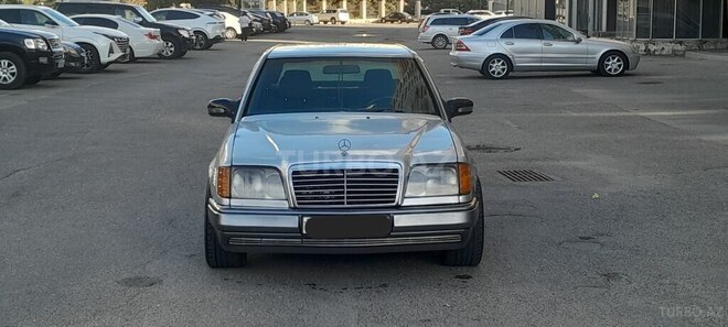 Mercedes E 300 1994, 325,000 km - 3.0 l - Bakı