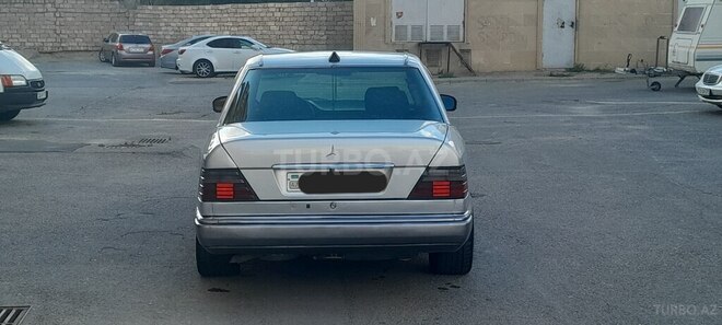 Mercedes E 300 1994, 325,000 km - 3.0 l - Bakı
