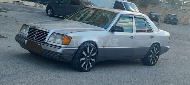 Mercedes E 300 1994, 325,000 km - 3.0 l - Bakı