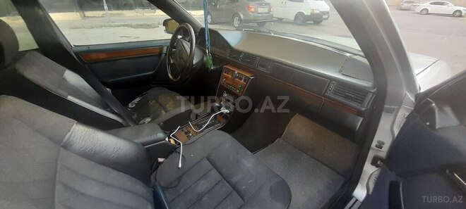 Mercedes E 300 1994, 325,000 km - 3.0 l - Bakı