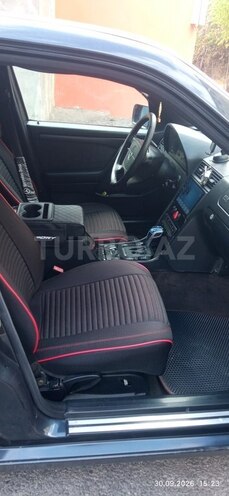 Mercedes C 200 2000, 302,212 km - 2.0 l - Şəki