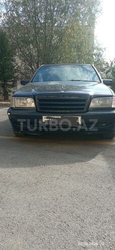 Mercedes C 200 2000, 302,212 km - 2.0 l - Şəki