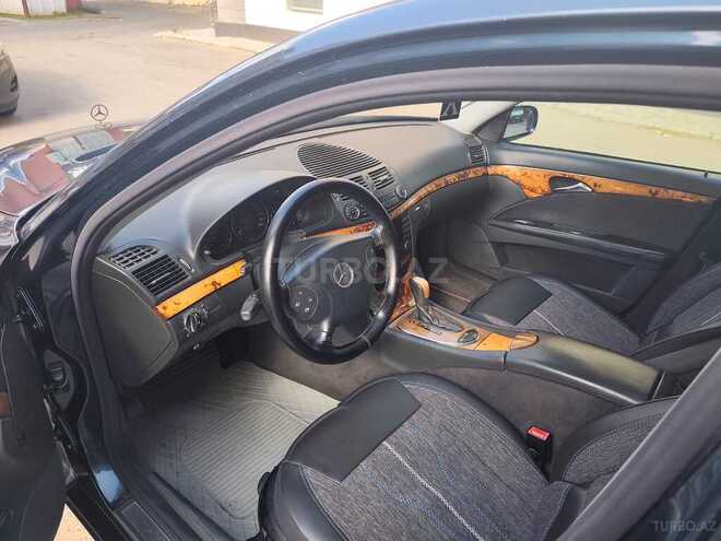 Mercedes E 240 2003, 303,000 km - 2.6 l - Bakı