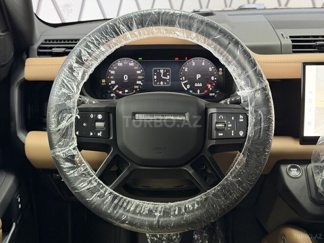 Land Rover Defender 2024, 26,000 km - 3.0 l - Bakı