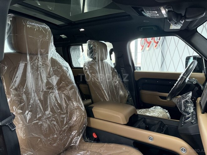 Land Rover Defender 2024, 26,000 km - 3.0 l - Bakı