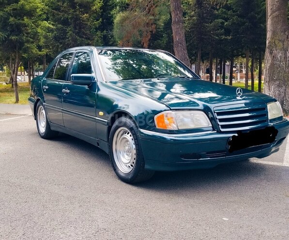 Mercedes C 220 1998, 560,000 km - 2.2 l - Sumqayıt