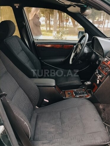 Mercedes C 220 1998, 560,000 km - 2.2 l - Sumqayıt