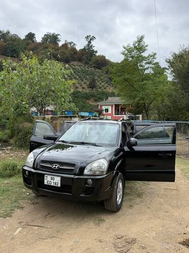 Hyundai Tucson 2007, 241,674 km - 2.0 l - Astara