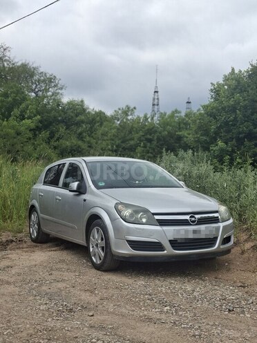 Opel Astra 2006, 288,000 km - 1.4 l - Mingəçevir