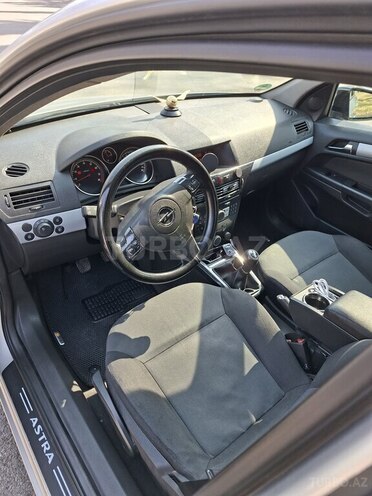 Opel Astra 2006, 288,000 km - 1.4 l - Mingəçevir