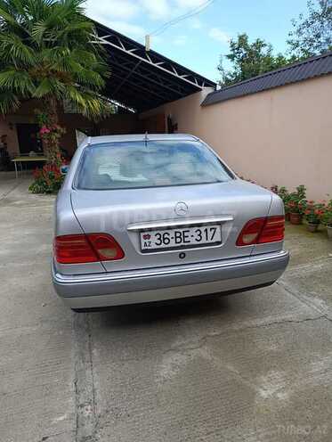Mercedes E 230 1997, 342,588 km - 2.3 л - Qəbələ