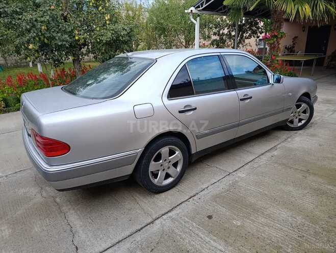 Mercedes E 230 1997, 342,588 km - 2.3 л - Qəbələ