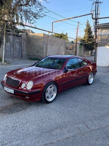 Mercedes CLK 320 2001, 280,000 km - 3.2 l - Bakı