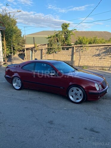 Mercedes CLK 320 2001, 280,000 km - 3.2 l - Bakı