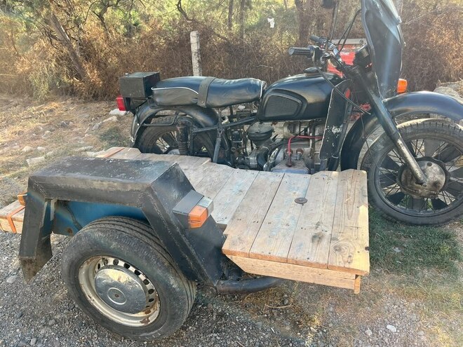 Dnepr K-750 1992, 5,800 km - 0.3 l - Salyan