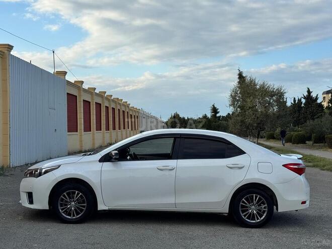 Toyota Corolla 2014, 210,000 km - 1.6 л - Sumqayıt