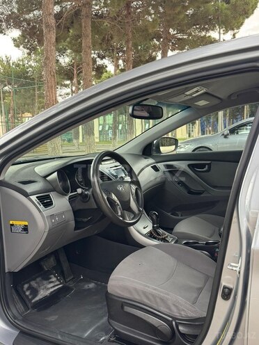 Hyundai Elantra 2015, 211,201 km - 1.8 л - Bakı
