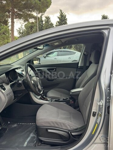 Hyundai Elantra 2015, 211,201 km - 1.8 л - Bakı