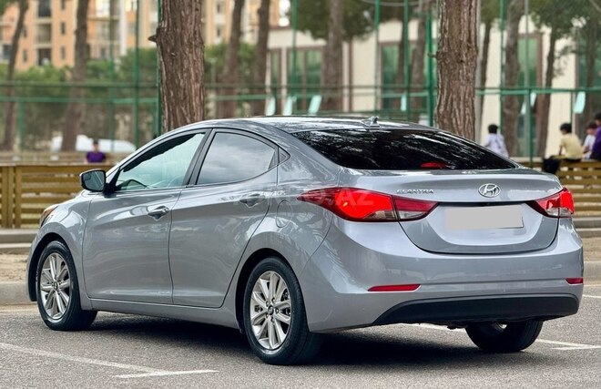 Hyundai Elantra 2015, 211,201 km - 1.8 л - Bakı