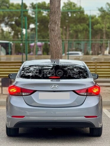 Hyundai Elantra 2015, 211,201 km - 1.8 л - Bakı