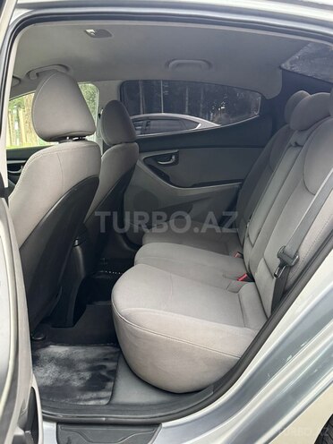 Hyundai Elantra 2015, 211,201 km - 1.8 л - Bakı