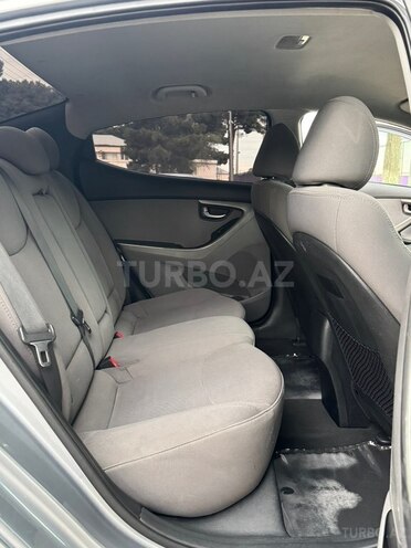 Hyundai Elantra 2015, 211,201 km - 1.8 л - Bakı