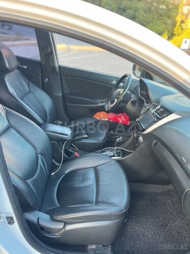 Hyundai Accent 2018, 238,000 km - 1.4 л - Bakı