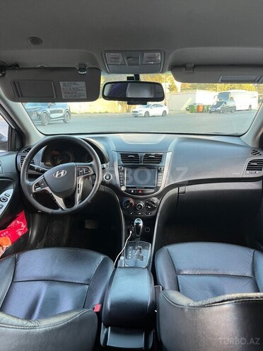 Hyundai Accent 2018, 238,000 km - 1.4 л - Bakı