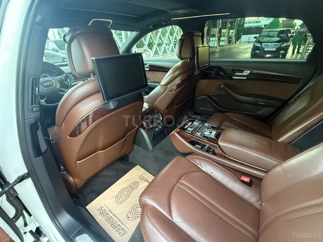 Audi A8 2013, 191,000 km - 4.0 l - Bakı