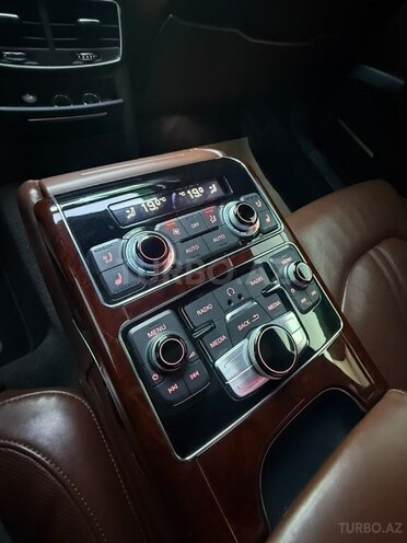 Audi A8 2013, 191,000 km - 4.0 l - Bakı