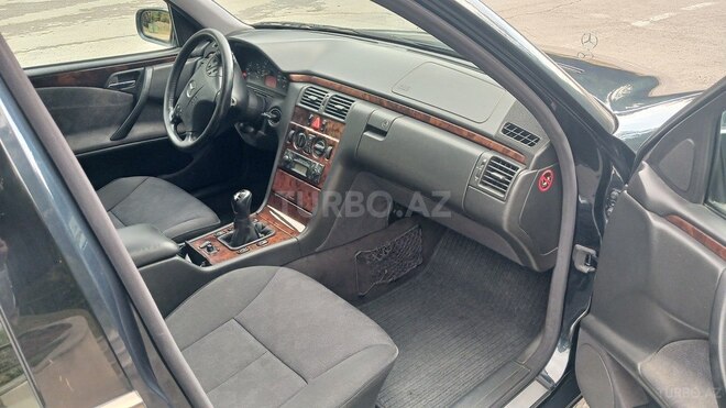 Mercedes E 220 2000, 496,000 km - 2.2 l - Oğuz