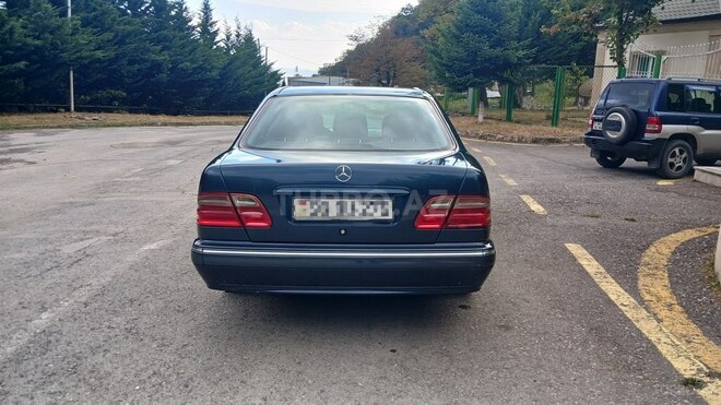 Mercedes E 220 2000, 496,000 km - 2.2 l - Oğuz