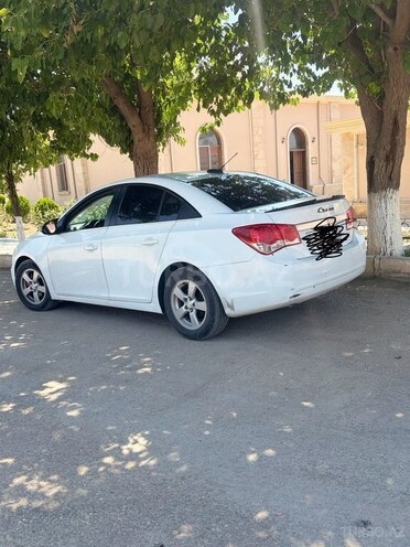 Chevrolet Cruze 2015, 286,000 km - 1.4 l - Naxçıvan