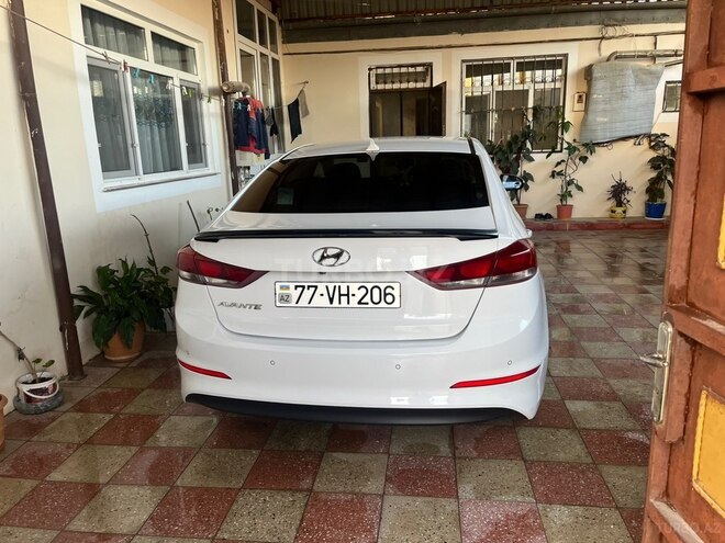 Hyundai Avante 2017, 192,000 km - 1.6 l - Bakı