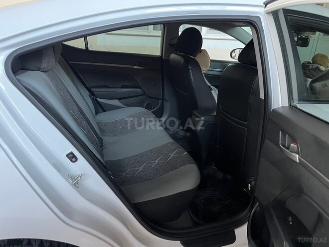 Hyundai Avante 2017, 192,000 km - 1.6 l - Bakı