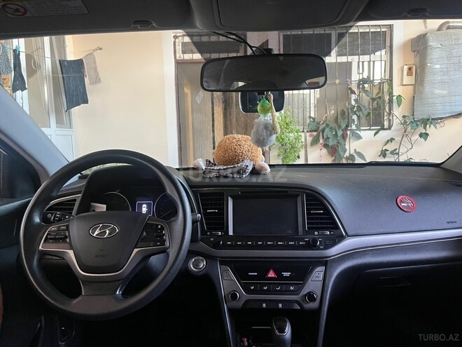 Hyundai Avante 2017, 192,000 km - 1.6 l - Bakı