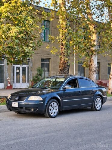 Volkswagen Passat 2004, 247,026 km - 1.8 l - Göyçay