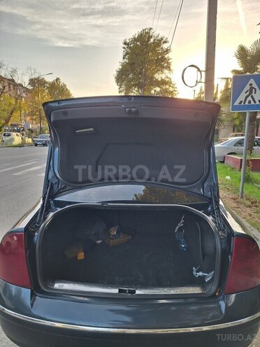 Volkswagen Passat 2004, 247,026 km - 1.8 l - Göyçay