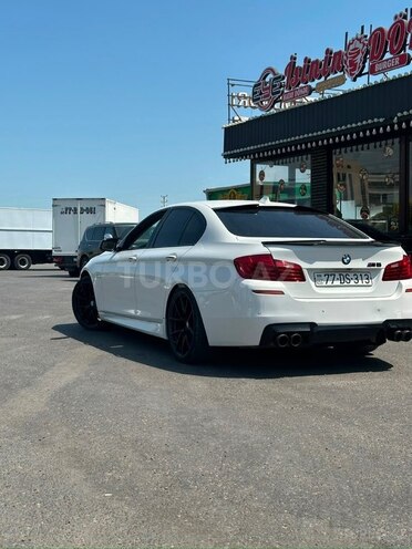 BMW 528 2014, 180,000 km - 2.0 l - Bakı