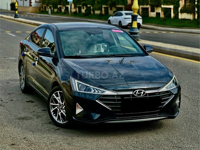 Hyundai Elantra 2018, 96,000 km - 1.6 l - Bakı